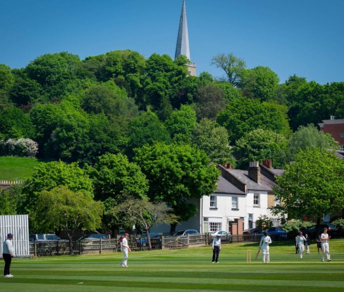 <b>Discover a peaceful suburb</b> with city access and local charm.